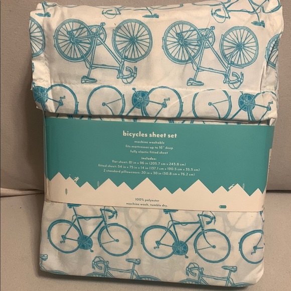 Pillowfort Bicycles Sheet Set - Blue - Picture 2 of 6